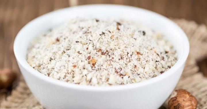 Jak samodzielnie przygotować mąkę orzechową w kilku prostych krokach