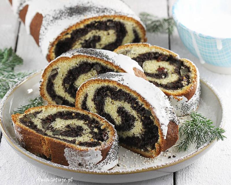 Sekrety idealnego makowca na kruchym spodzie – jak długo piec, aby osiągnąć perfekcję?