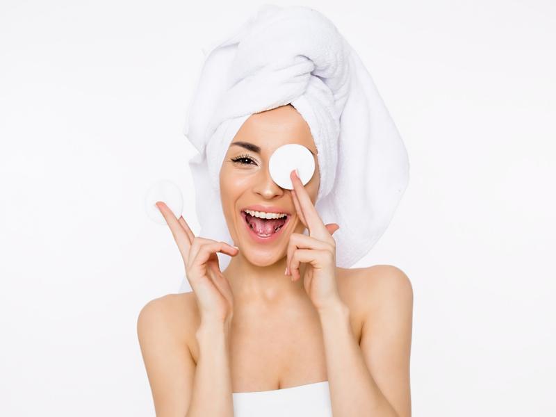 Naturalne składniki do demakijażu