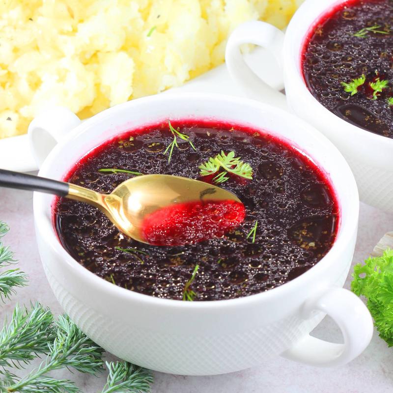 Tradycyjny barszcz w nowoczesnej kuchni