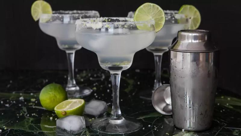 Alternatywy dla triple sec – czym możesz go zastąpić w swoich drinkach?