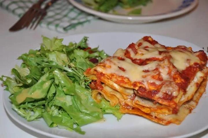 Idealna sałatka do lasagne – poznaj najlepsze połączenia smakowe!