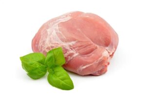 Jak idealnie usmażyć szynkę wieprzową – ile czasu poświęcić na każdą sztukę?