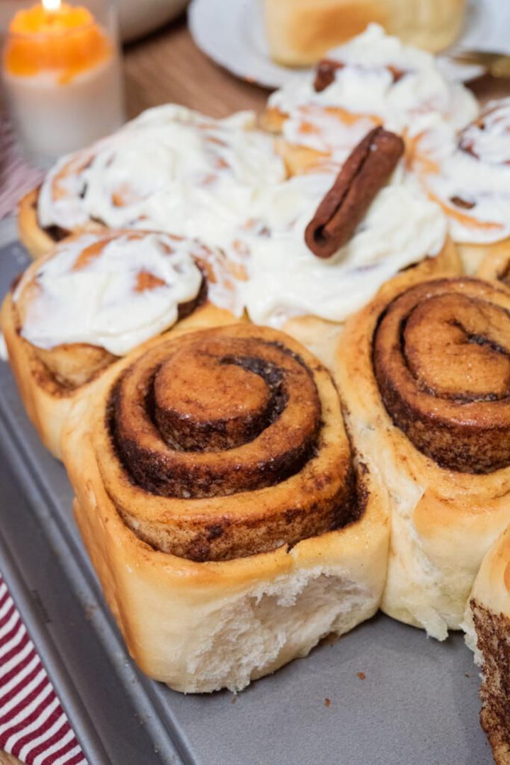 Jak piec bułeczki cynamonowe