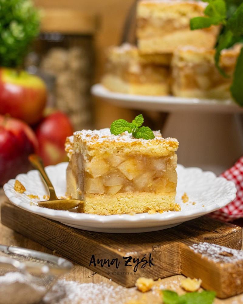 Jak sprawdzić gotowość szarlotki