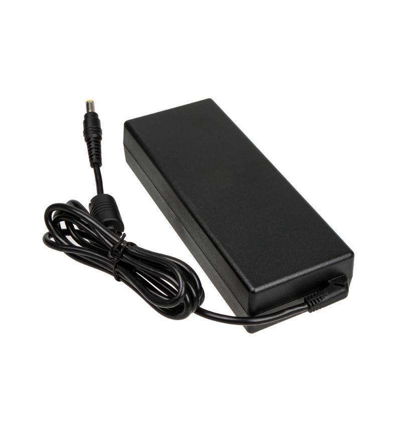 Panele słoneczne do ładowania laptopa