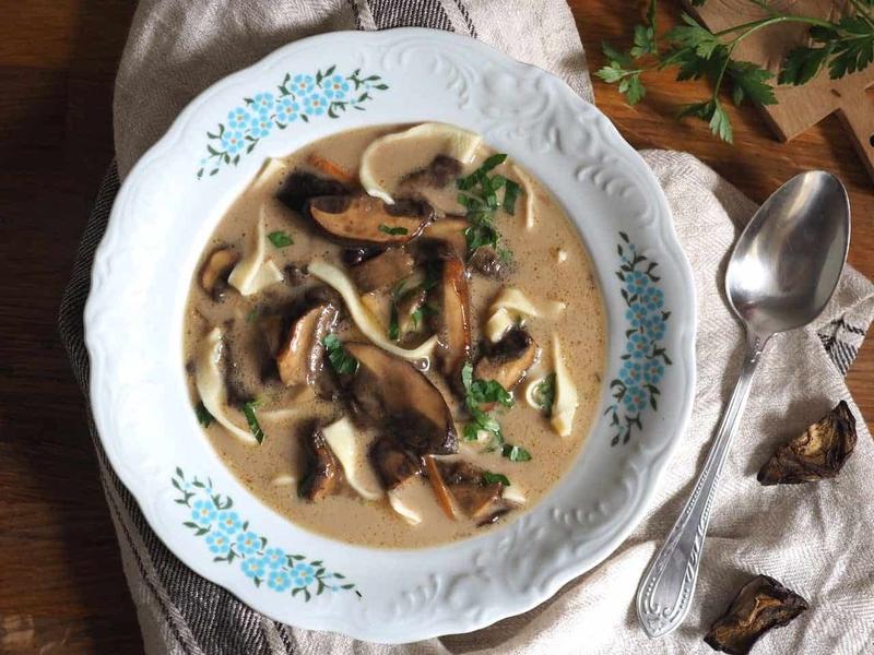 Zupa grzybowa z drobiem