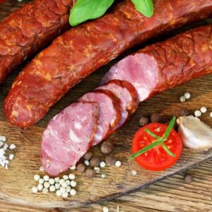 Idealne przyprawy do kiełbasy z sarny – odkryj smaki, które zachwycą!