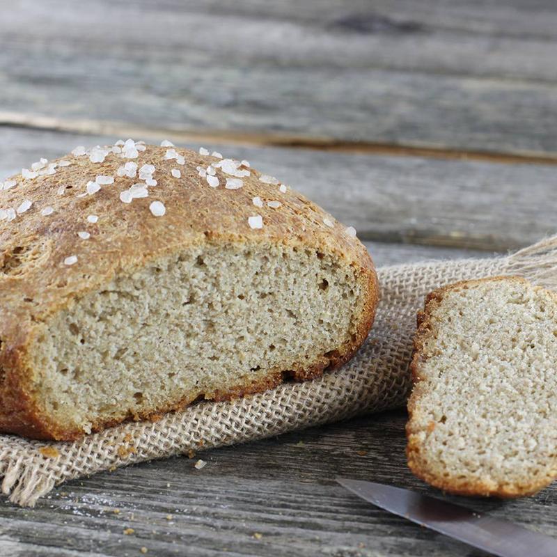 Jak w prosty sposób upiec pyszny chleb z mąki pełnoziarnistej?