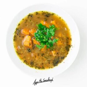 Smaczne i zdrowe zupy dla karmiącej piersi: co warto wybrać?