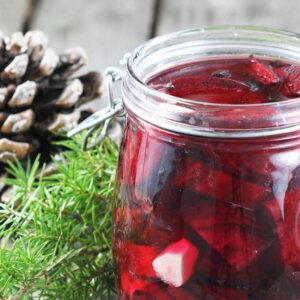 Odkryj, jak smakuje zakwas buraczany – niezwykły smak, który pokochasz!